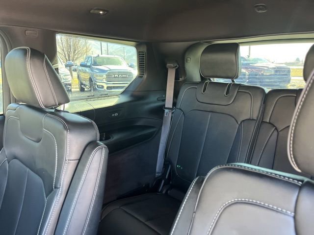 Used 2024 Jeep Grand Cherokee L Overland w/ Trailer Tow Package image 22