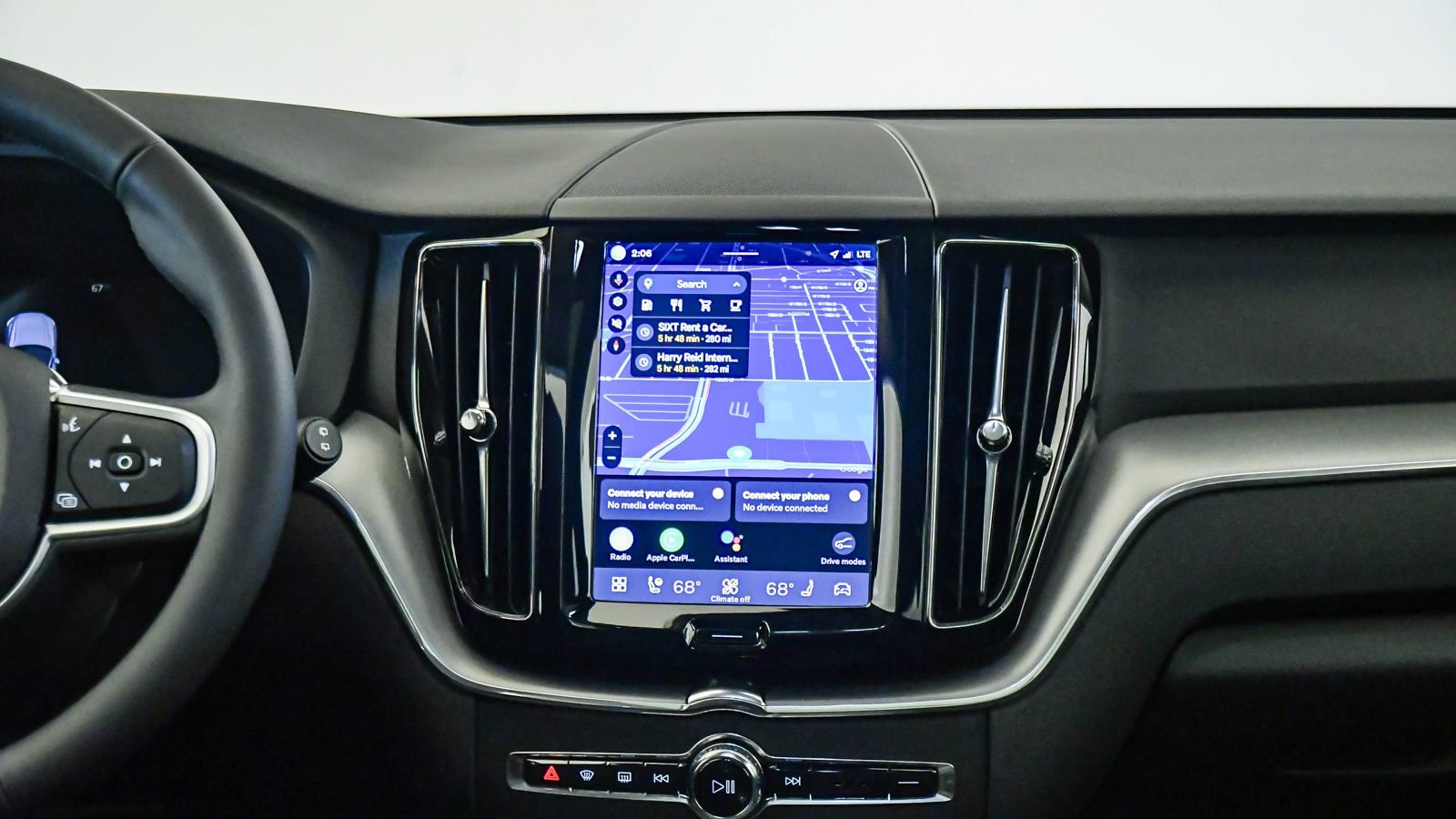 Certified 2025 Volvo XC60 B5 Core AWD/4WD image 14