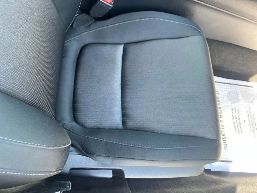 Used 2018 Honda Accord LX image 17
