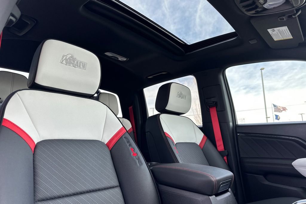 New 2026 GMC Canyon AT4X w/ AT4X AEV Edition AWD/4WD image 14