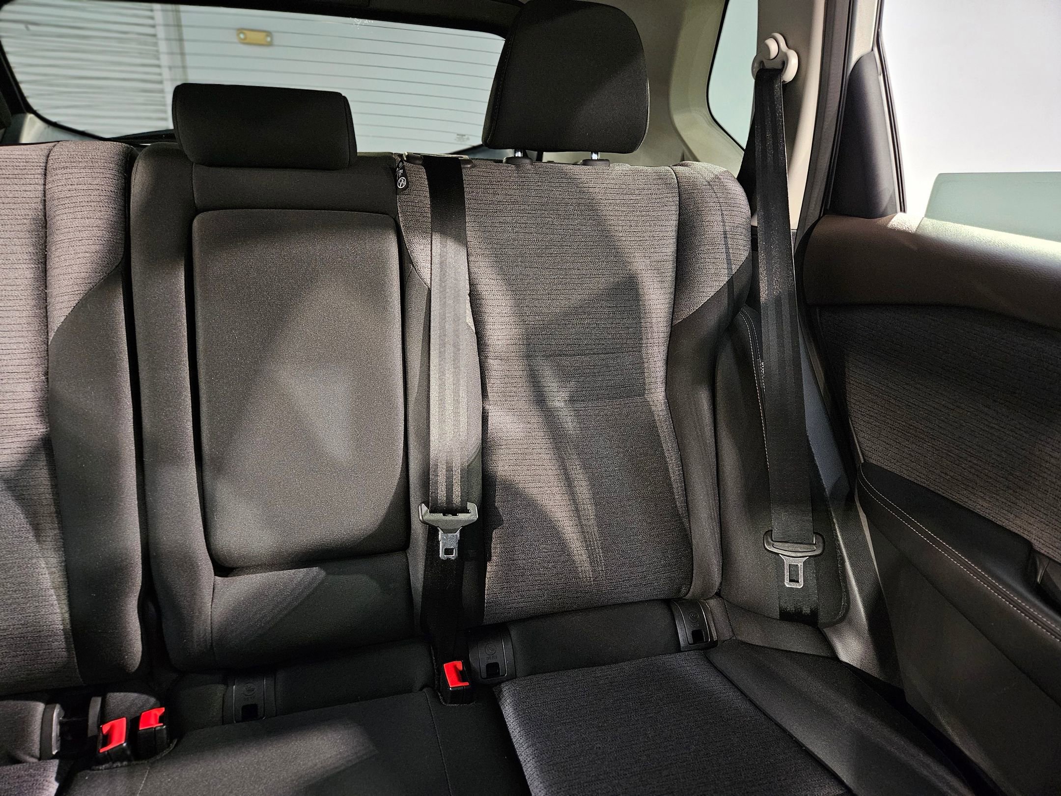 Used 2023 Nissan Rogue SV image 14