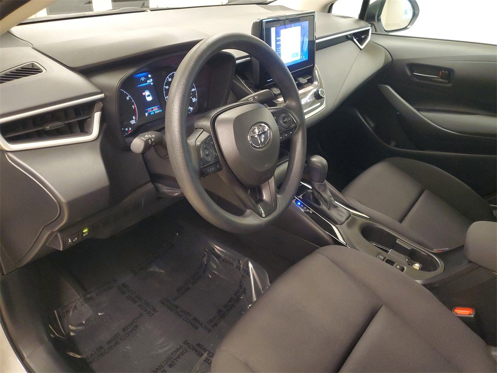 Used 2025 Toyota Corolla LE image 15