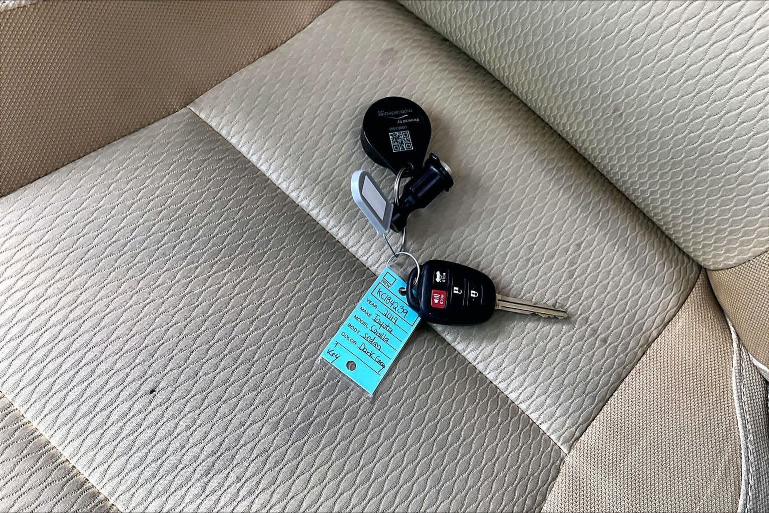 Certified 2019 Toyota Corolla LE FWD image 15