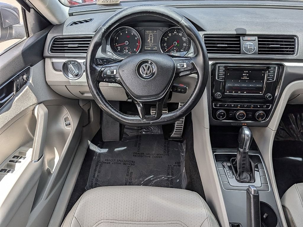 Used 2017 Volkswagen Passat 1.8T R-Line FWD image 23