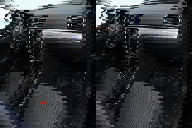 Used 2016 Volkswagen Passat 1.8T S image 20