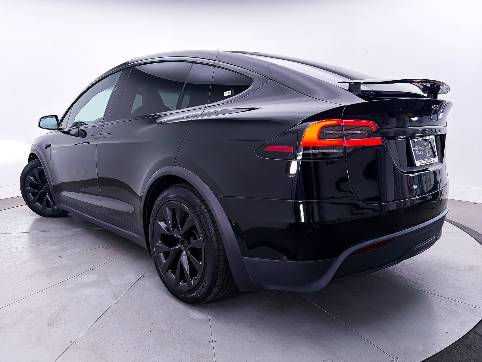 Used 2022 Tesla Model X Plaid AWD/4WD image 2