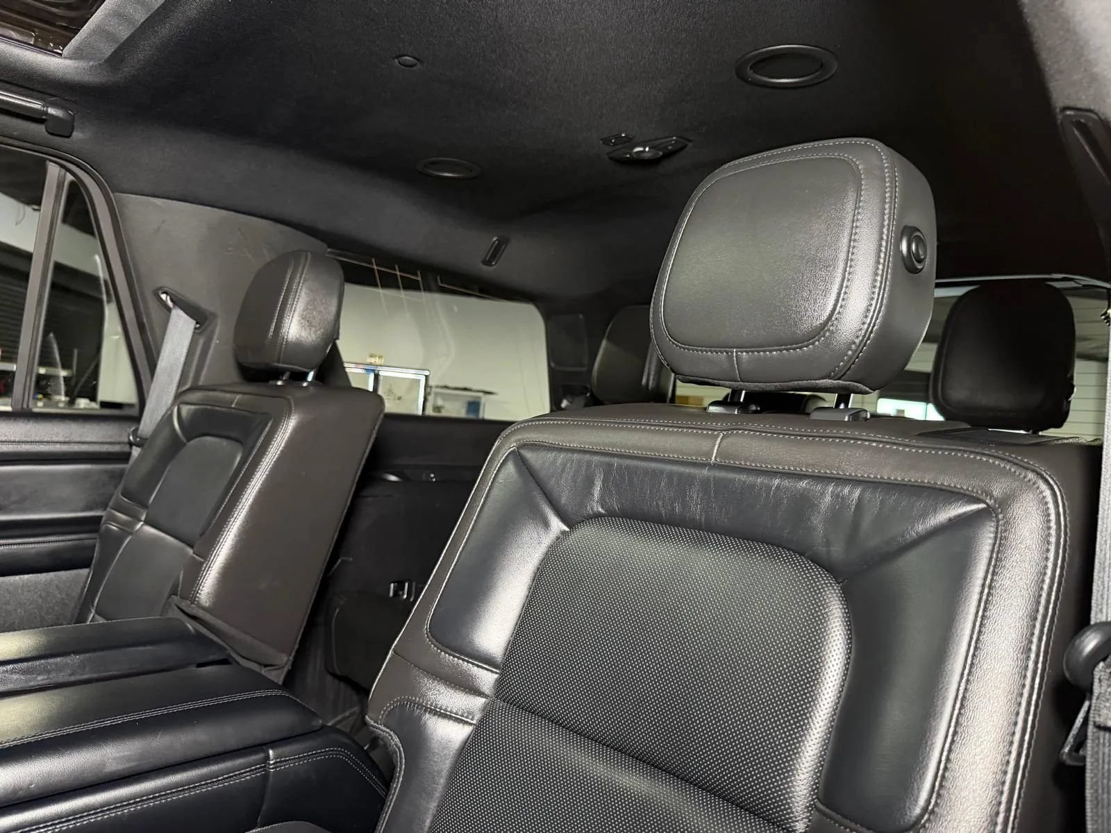 Used 2018 Lincoln Navigator Reserve w/ Technology Package AWD/4WD image 23