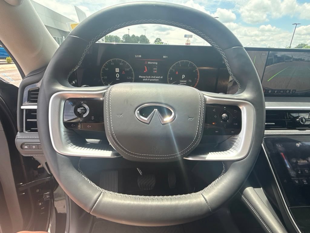 Used 2025 INFINITI QX80 Sensory AWD/4WD image 17