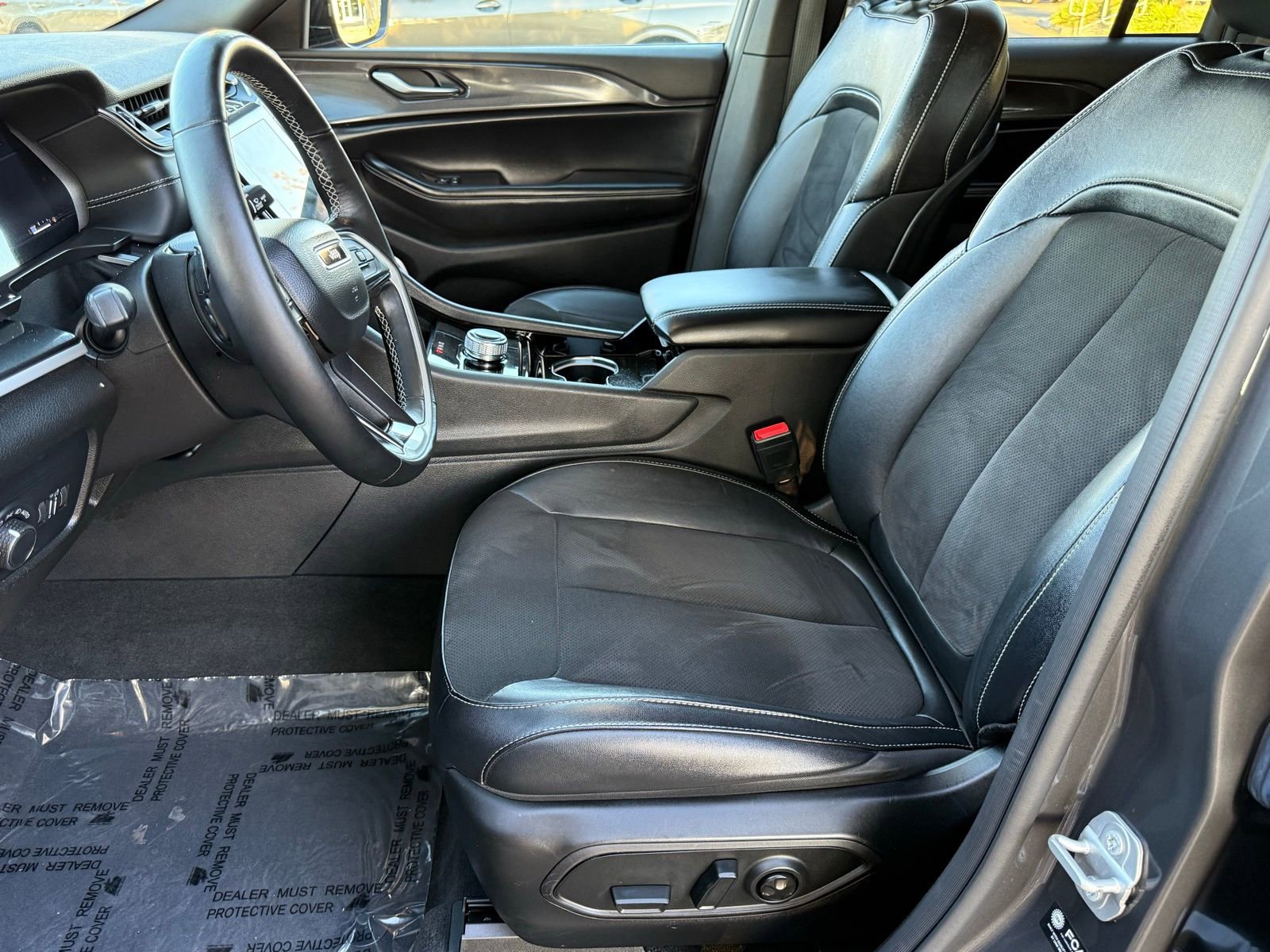 Used 2022 Jeep Grand Cherokee Altitude image 20