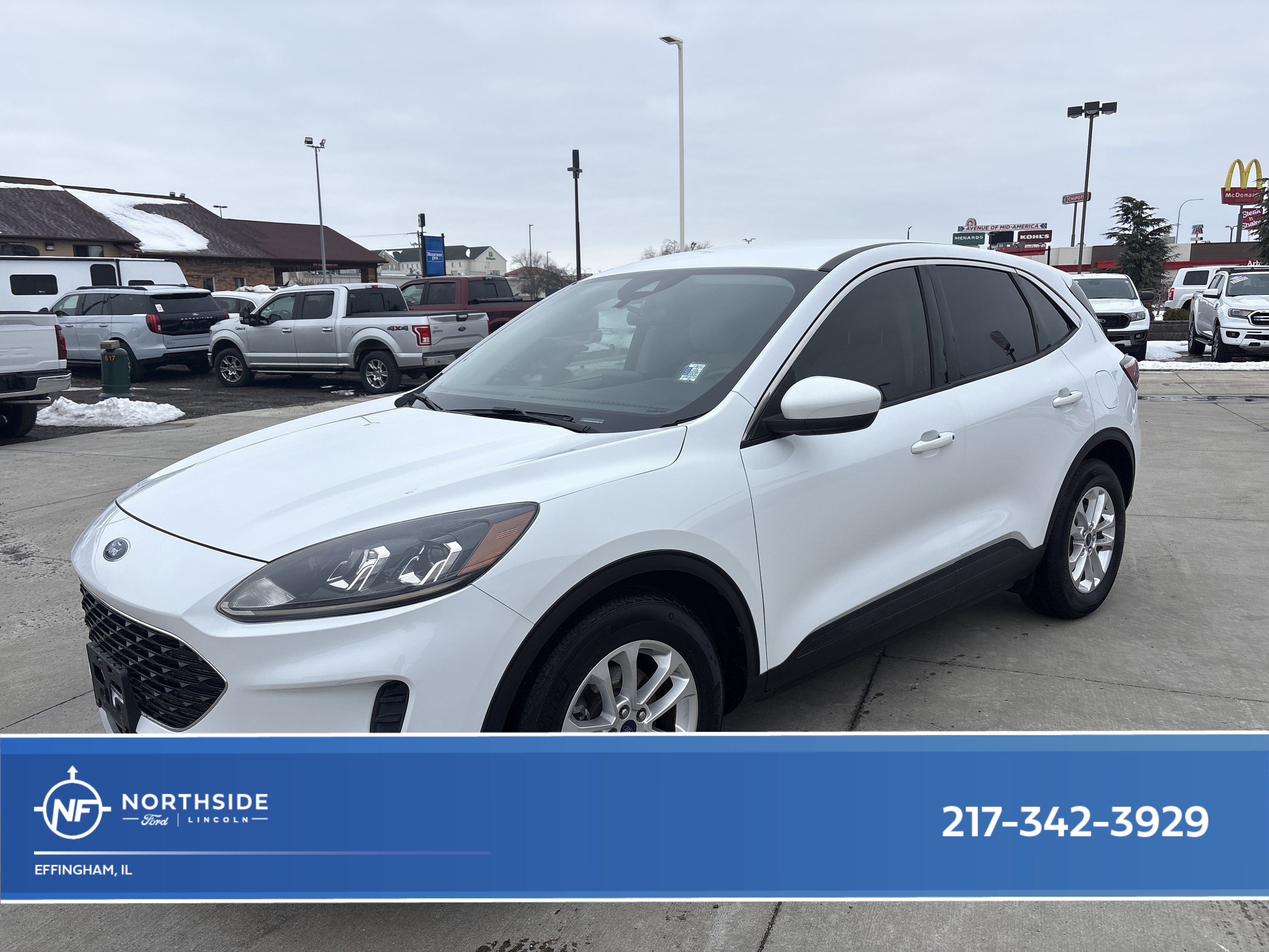 Used 2020 Ford Escape SE image 1