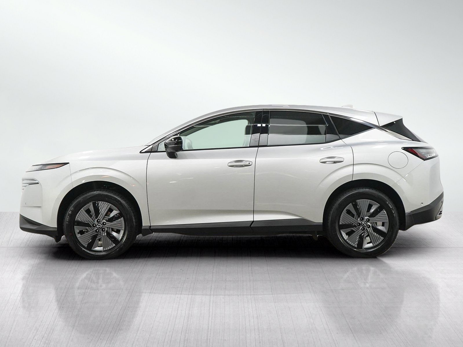 Used 2025 Nissan Murano SL AWD/4WD image 2