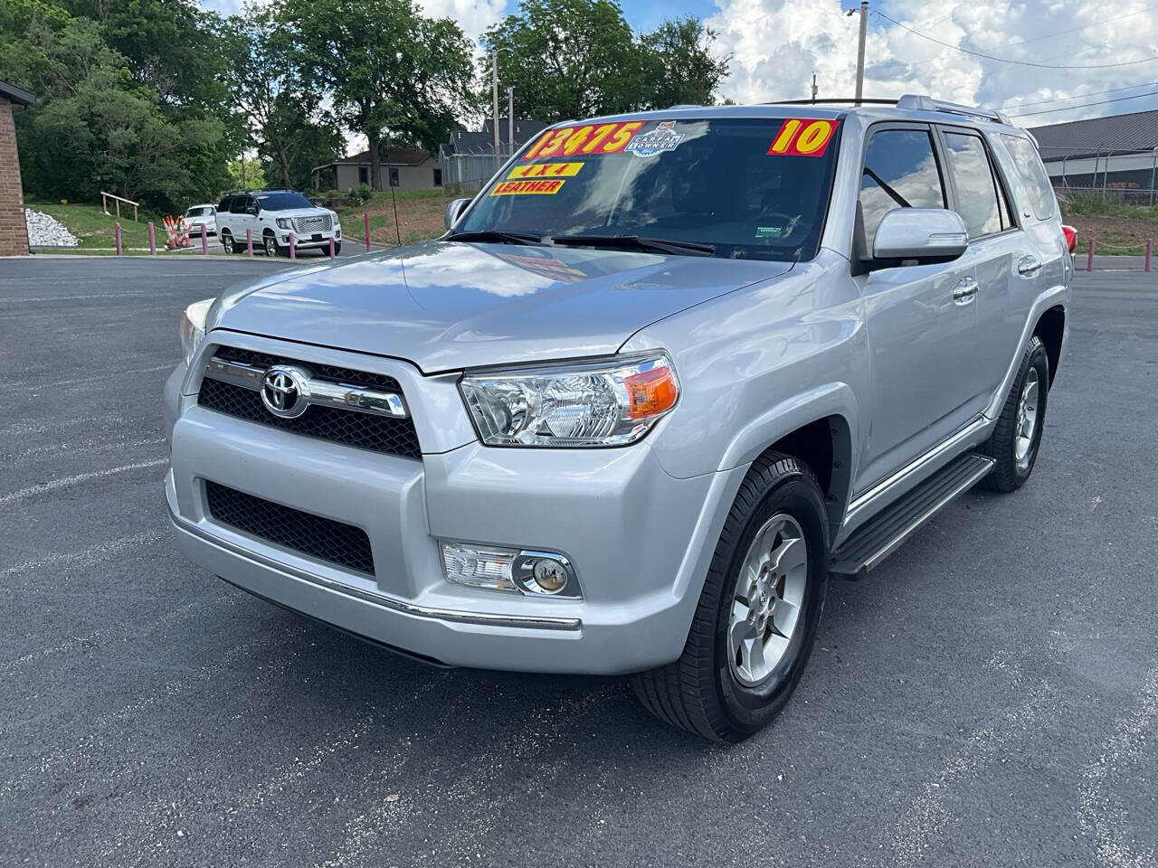 Used 2010 Toyota 4Runner SR5 AWD/4WD image 22