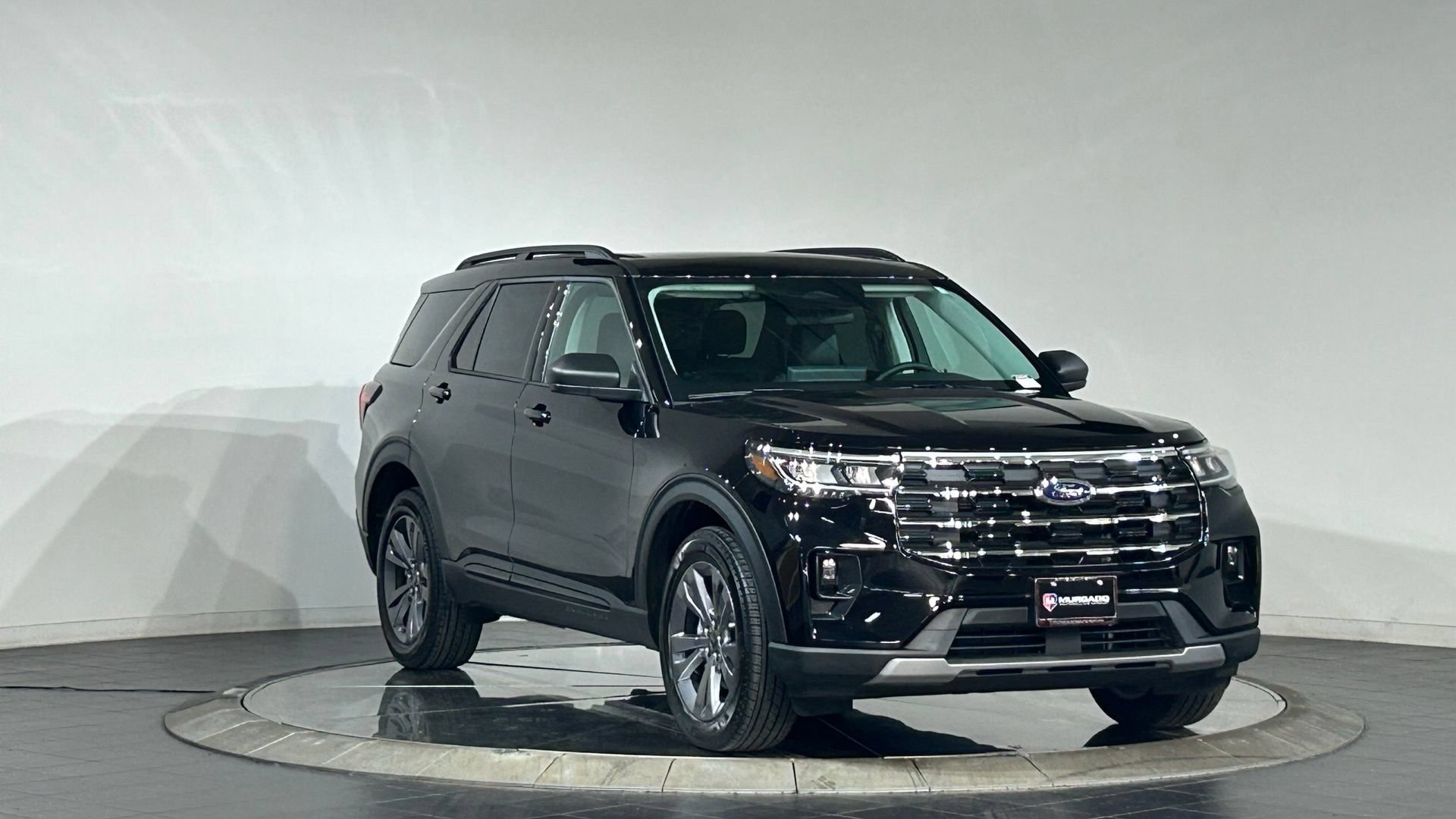 New 2026 Ford Explorer Active w/ Active Comfort Package AWD/4WD image 2