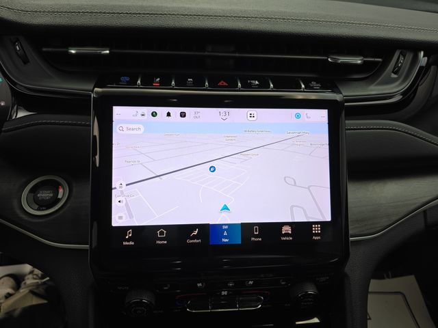 Used 2023 Jeep Grand Cherokee 4WD 4xe w/ Luxury Tech Group II image 34