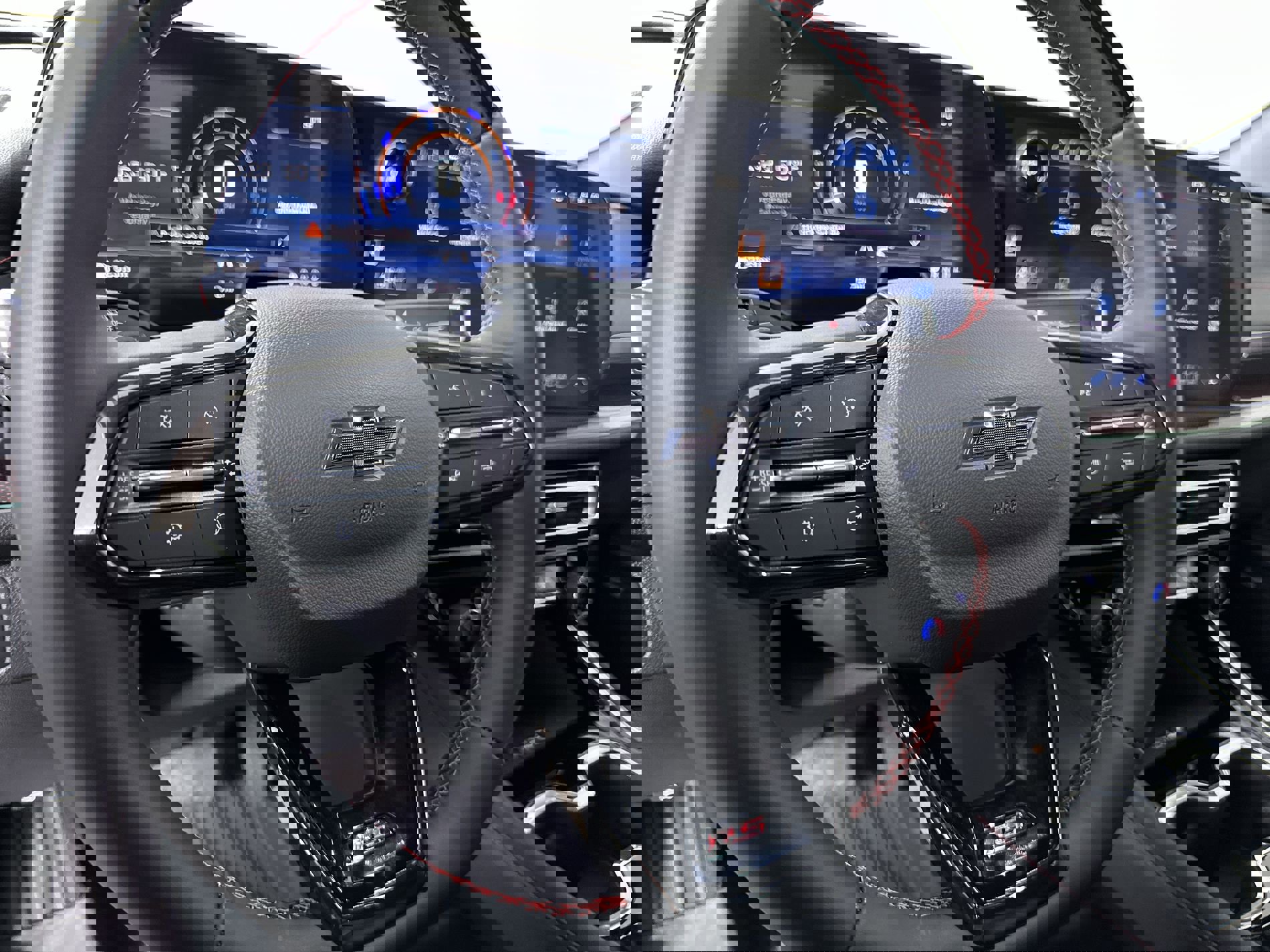 New 2026 Chevrolet Traverse RS w/ LPO, Floor Liner Package image 46