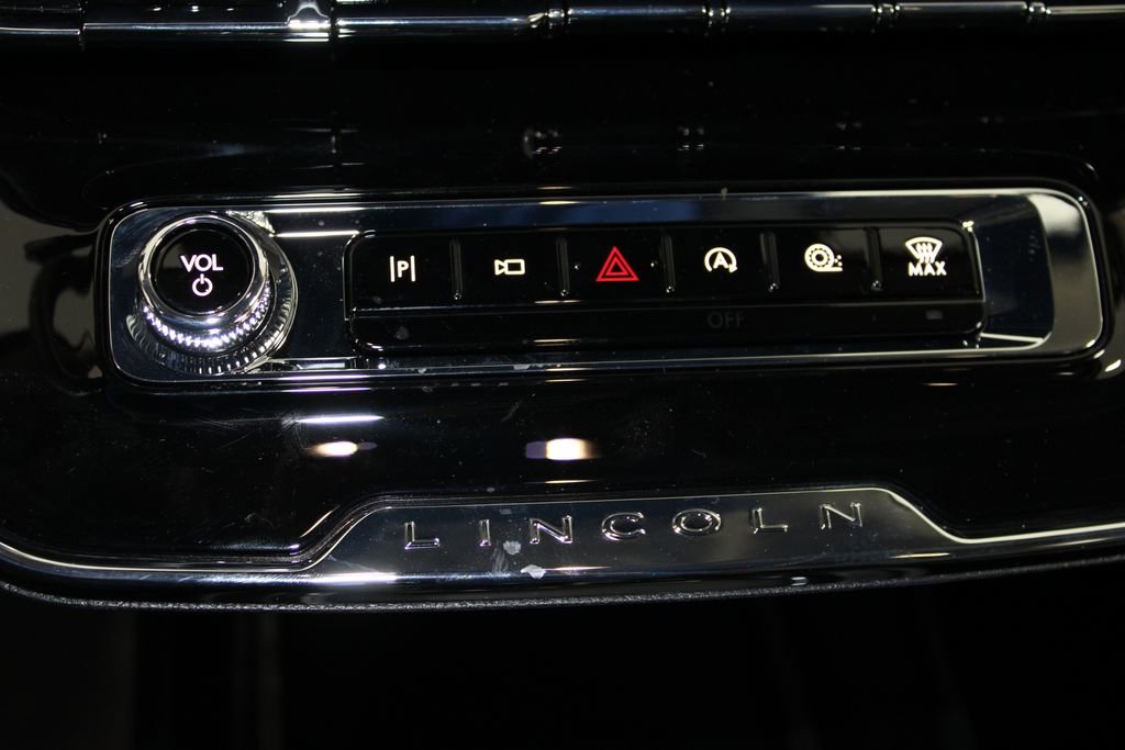 New 2026 Lincoln Corsair Premiere image 44