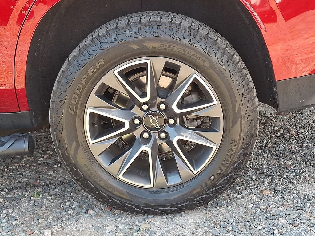 Certified 2022 Chevrolet Tahoe Z71 w/ Off-Road Capability Package AWD/4WD image 32