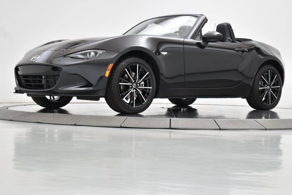 New 2026 MAZDA MX-5 Miata Grand Touring w/ Weather Package RWD image 16