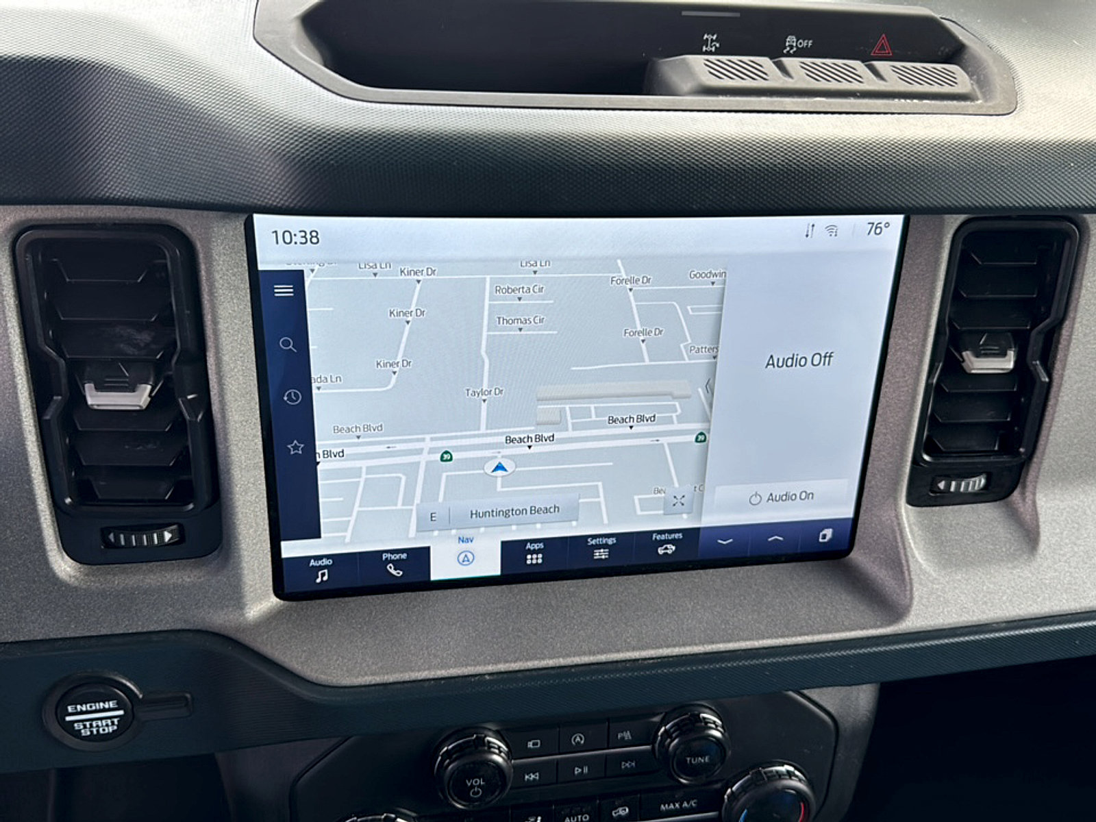 Used 2024 Ford Bronco Outer Banks AWD/4WD image 17