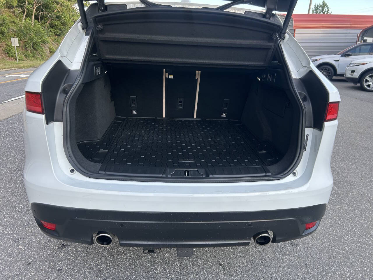 Used 2017 Jaguar F-PACE Prestige AWD/4WD image 29