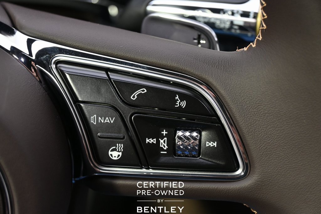 Used 2024 Bentley Flying Spur V8 image 39