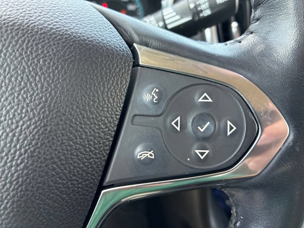 Used 2019 Chevrolet Traverse Premier w/ Driver Confidence II Package FWD image 13