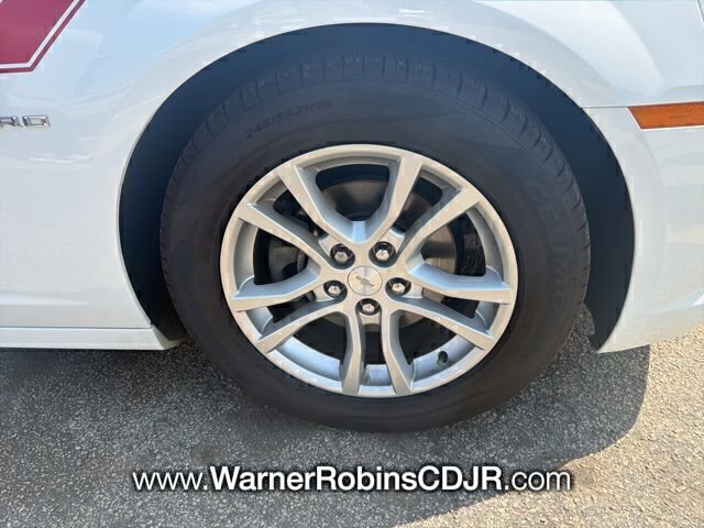 Used 2015 Chevrolet Camaro LS RWD image 7