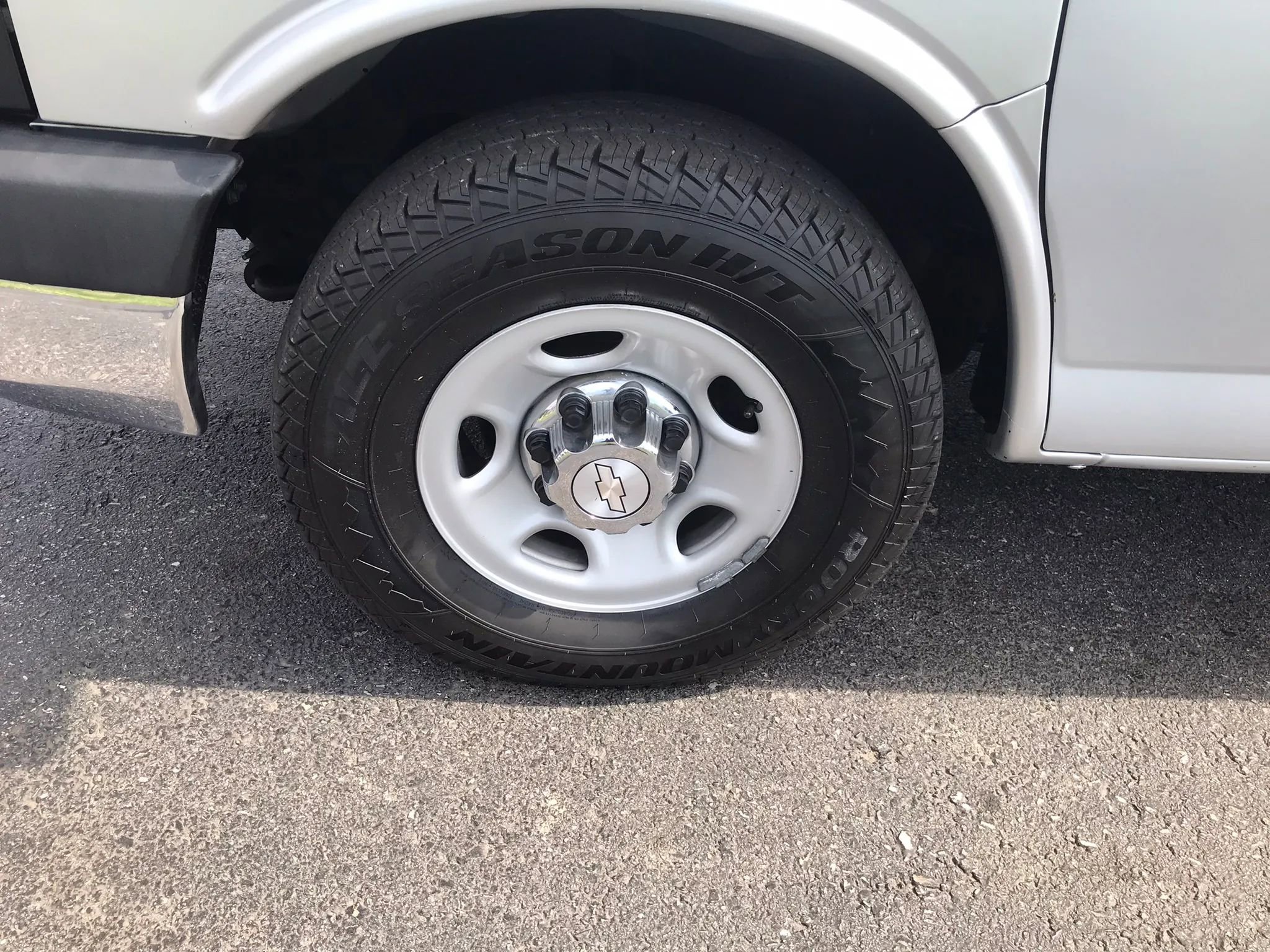 Used 2017 Chevrolet Express 3500 LT w/ LT Preferred Equipment Group image 31