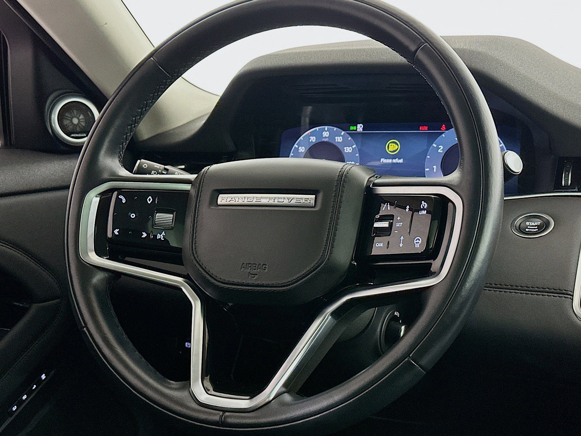 Used 2023 Land Rover Range Rover Evoque SE image 8