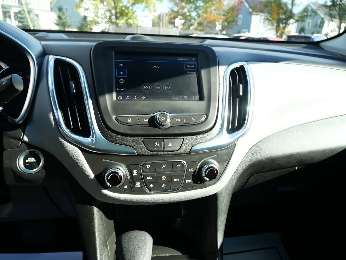 Used 2023 Chevrolet Equinox LT w/ Driver Convenience Package AWD/4WD image 13