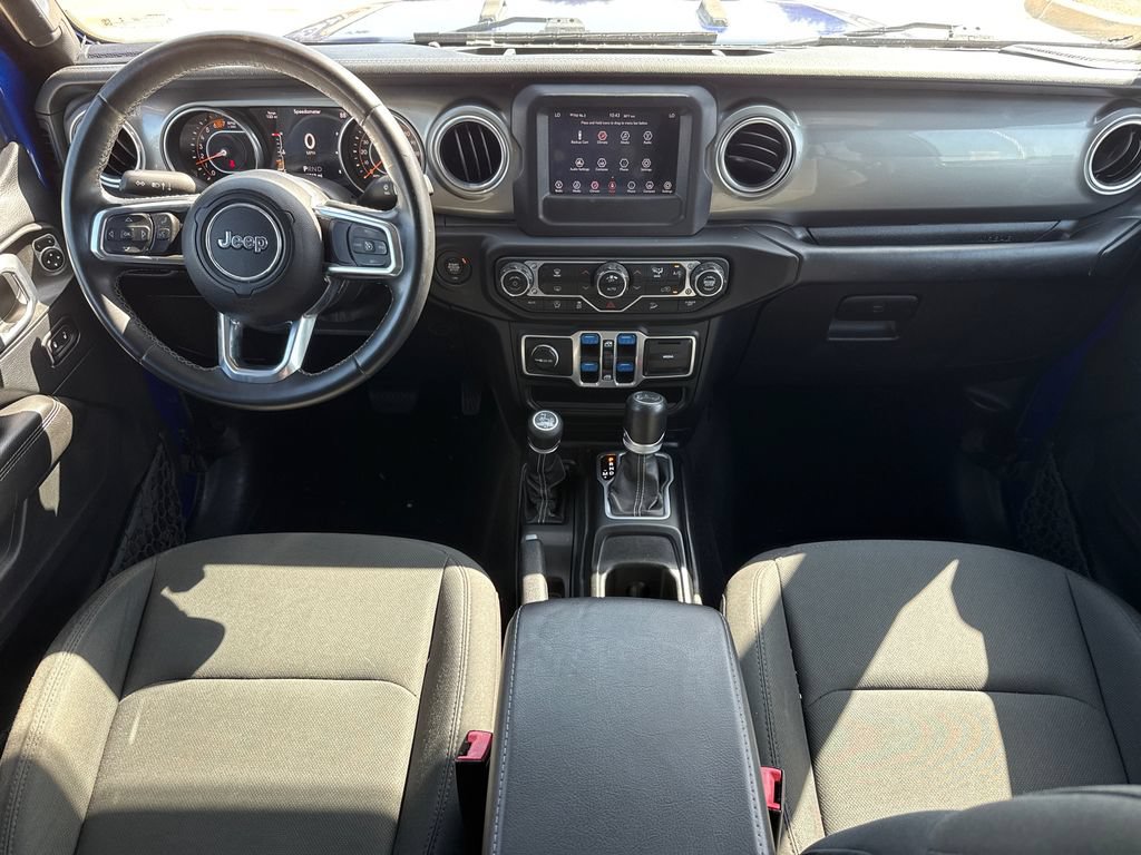 Used 2018 Jeep Wrangler Unlimited Sahara AWD/4WD image 12