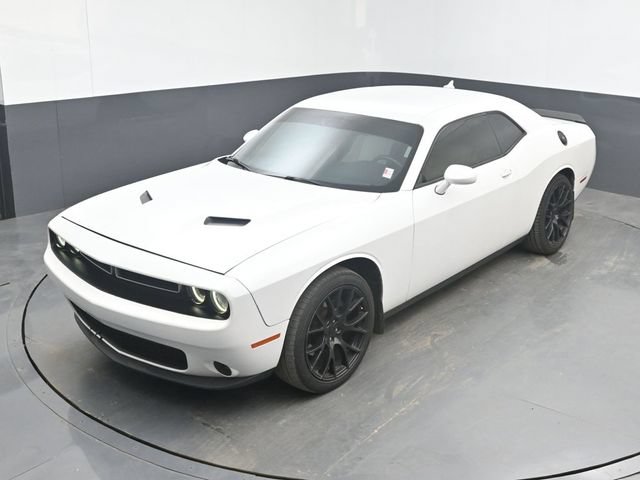 Used 2015 Dodge Challenger SXT Plus RWD image 30