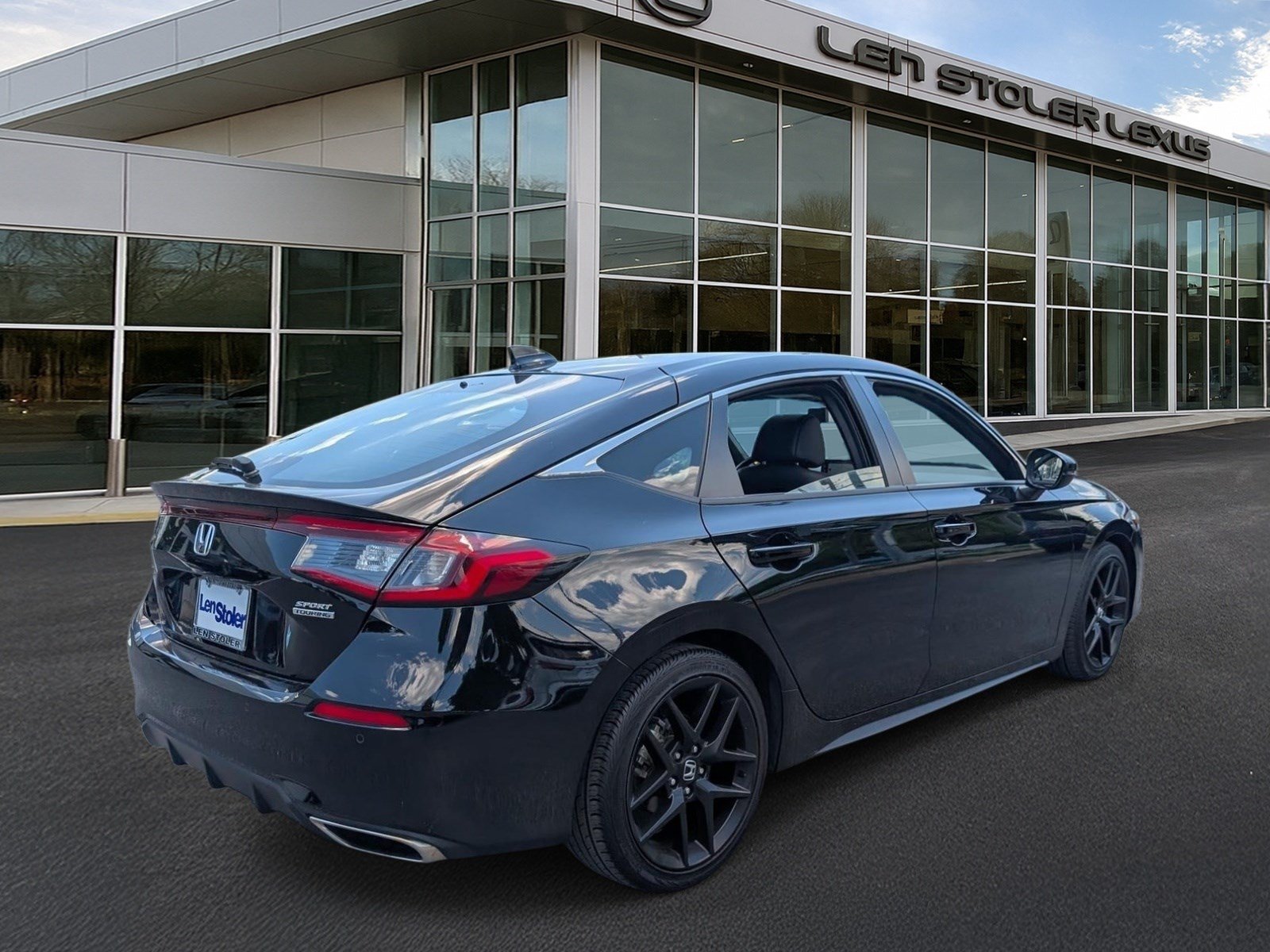 Used 2022 Honda Civic Sport Touring image 3