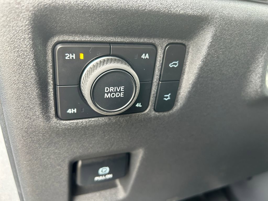 Used 2025 Ford Expedition Active image 21