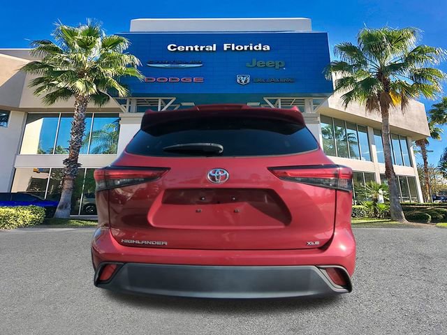 Used 2023 Toyota Highlander XLE image 6