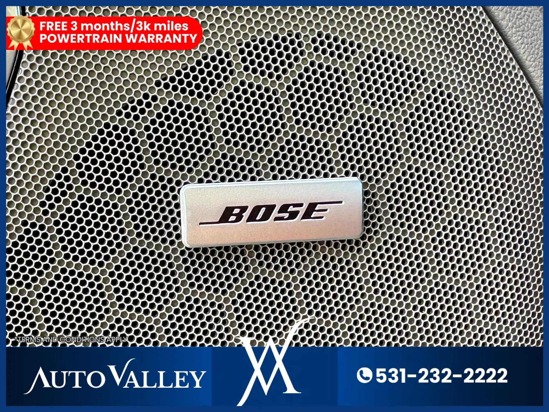 Used 2021 GMC Yukon SLT w/ SLT Luxury Package image 13