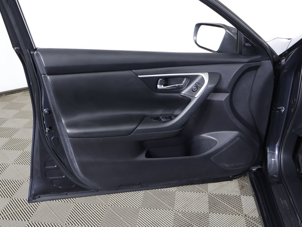 Used 2018 Nissan Altima 2.5 SV image 18