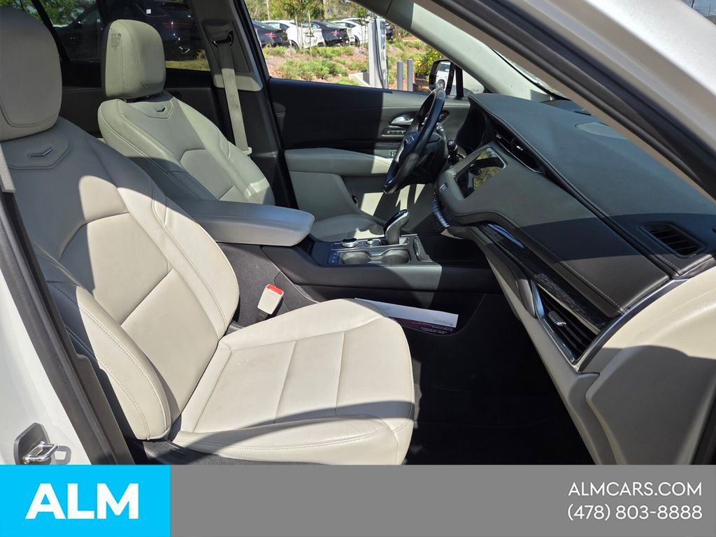Used 2023 Cadillac XT4 Premium Luxury w/ Cold Weather Package image 14