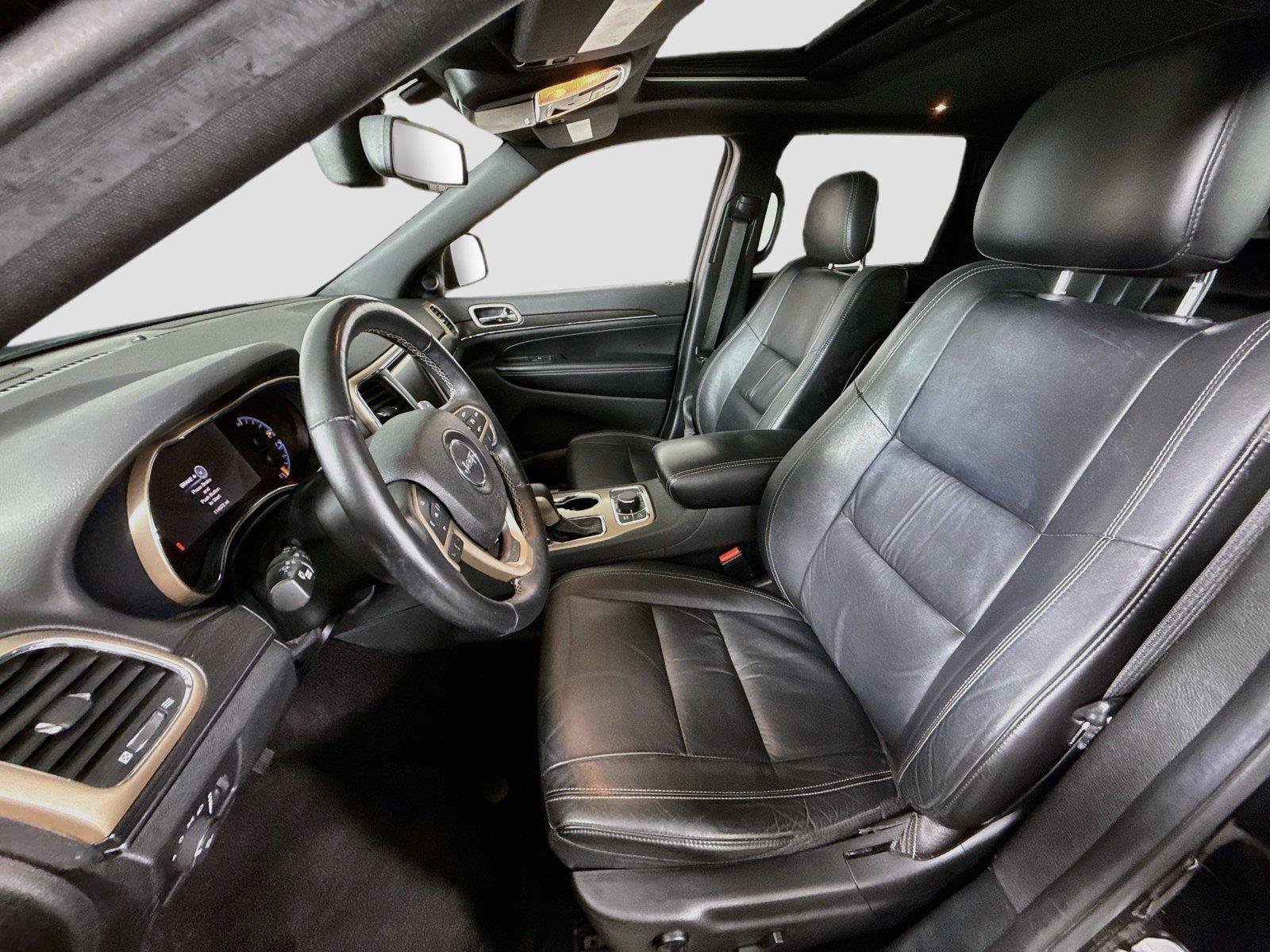 Used 2016 Jeep Grand Cherokee Limited AWD/4WD image 15