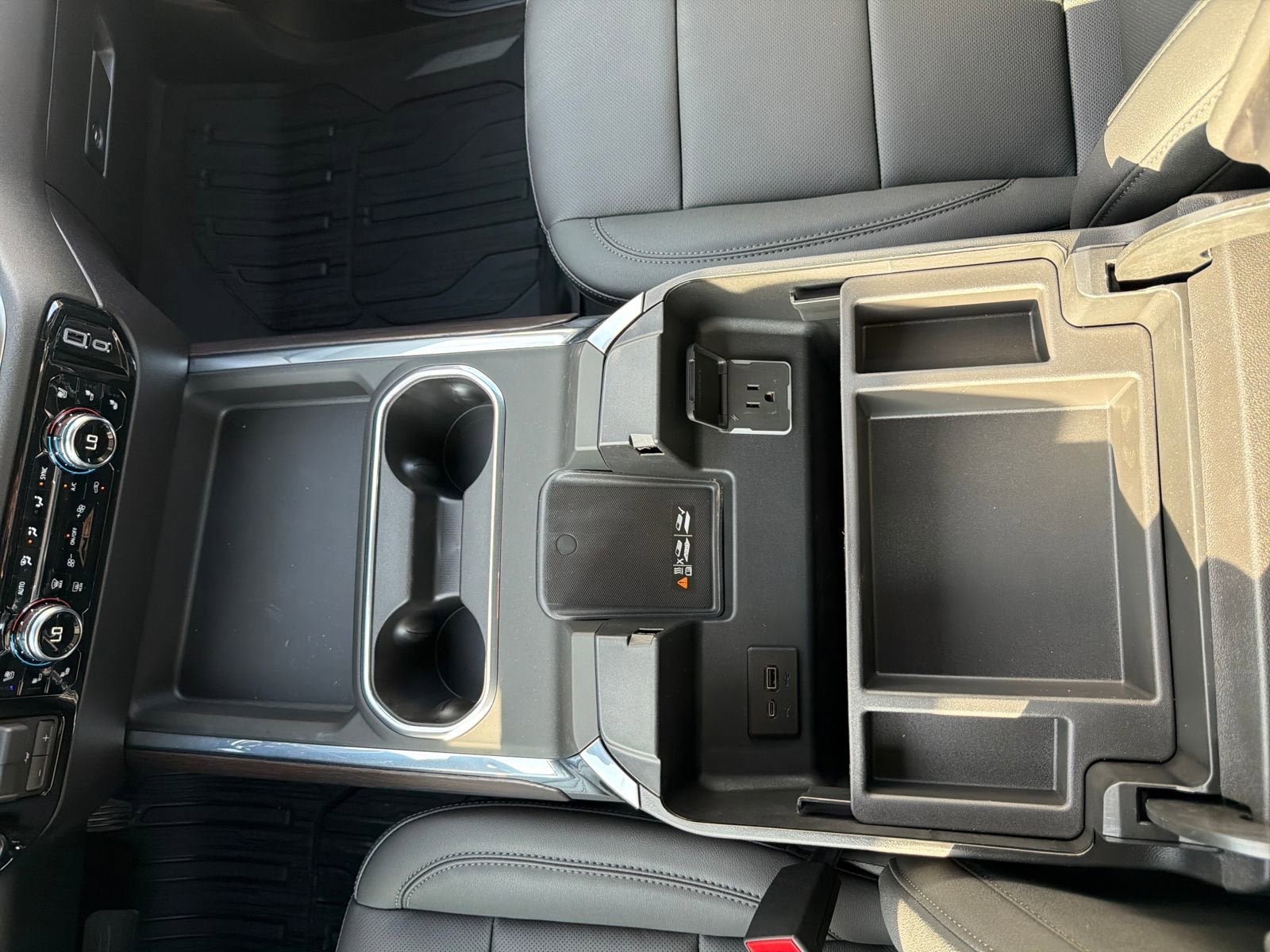 New 2026 GMC Sierra 2500 SLT w/ SLT Convenience Package image 28
