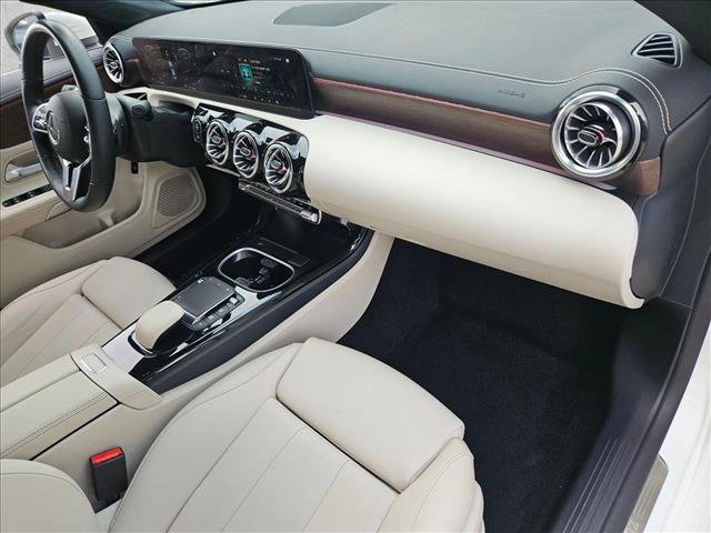 Used 2023 Mercedes-Benz CLA 250 image 20