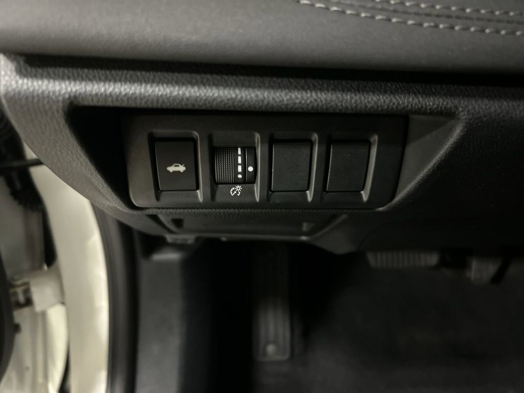 Used 2020 Subaru Legacy Limited image 17