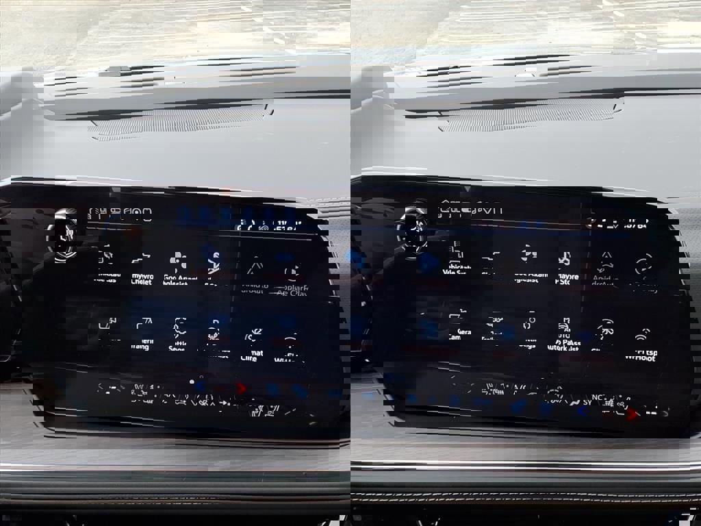 New 2026 Chevrolet Suburban Premier image 17