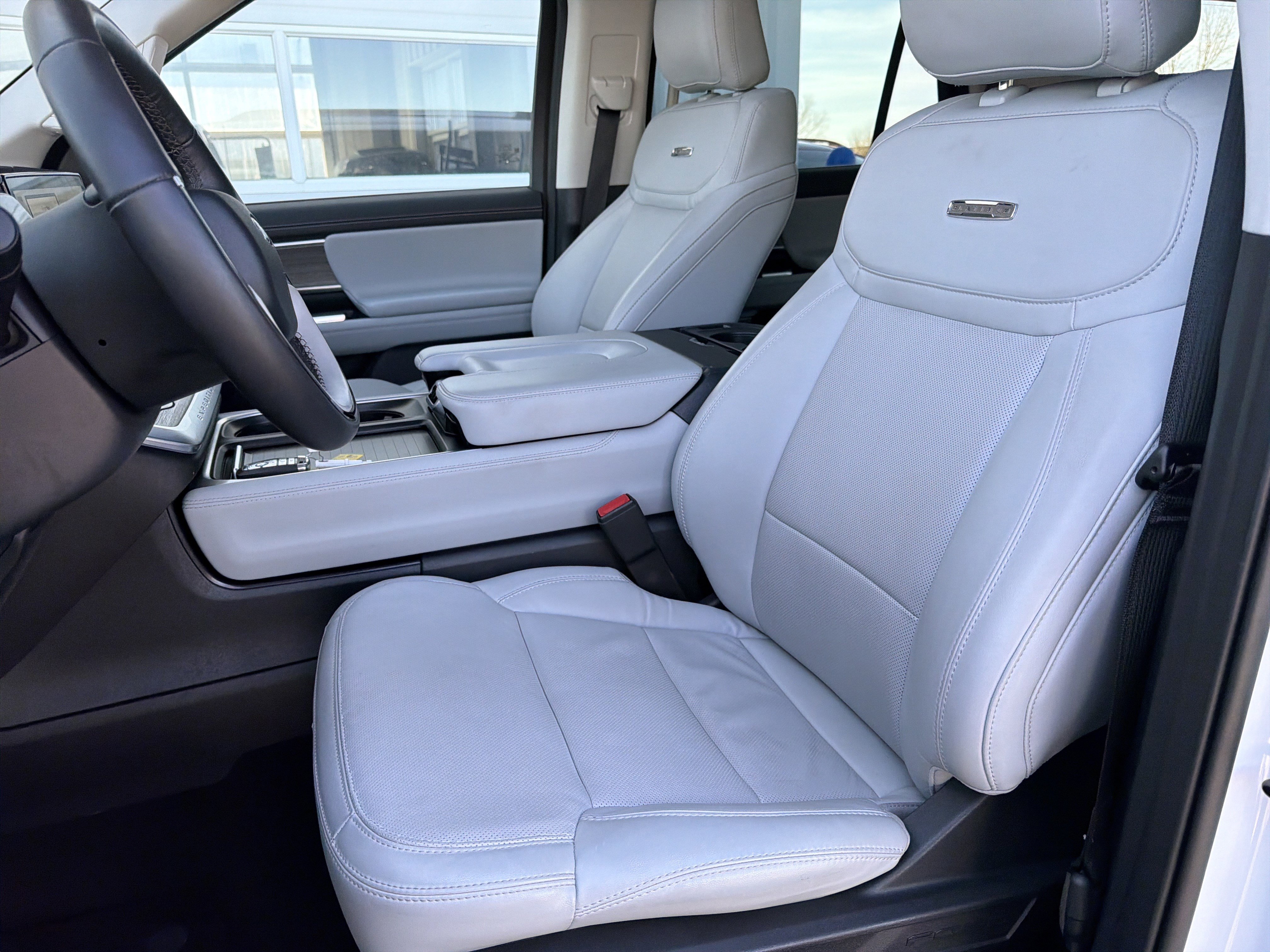 Certified 2025 Ford Expedition Platinum AWD/4WD image 34