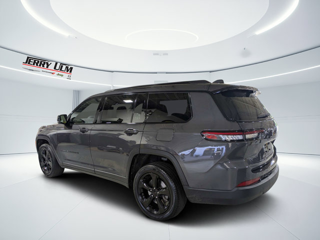 Certified 2025 Jeep Grand Cherokee L Limited w/ Luxury Tech Group II RWD image 5