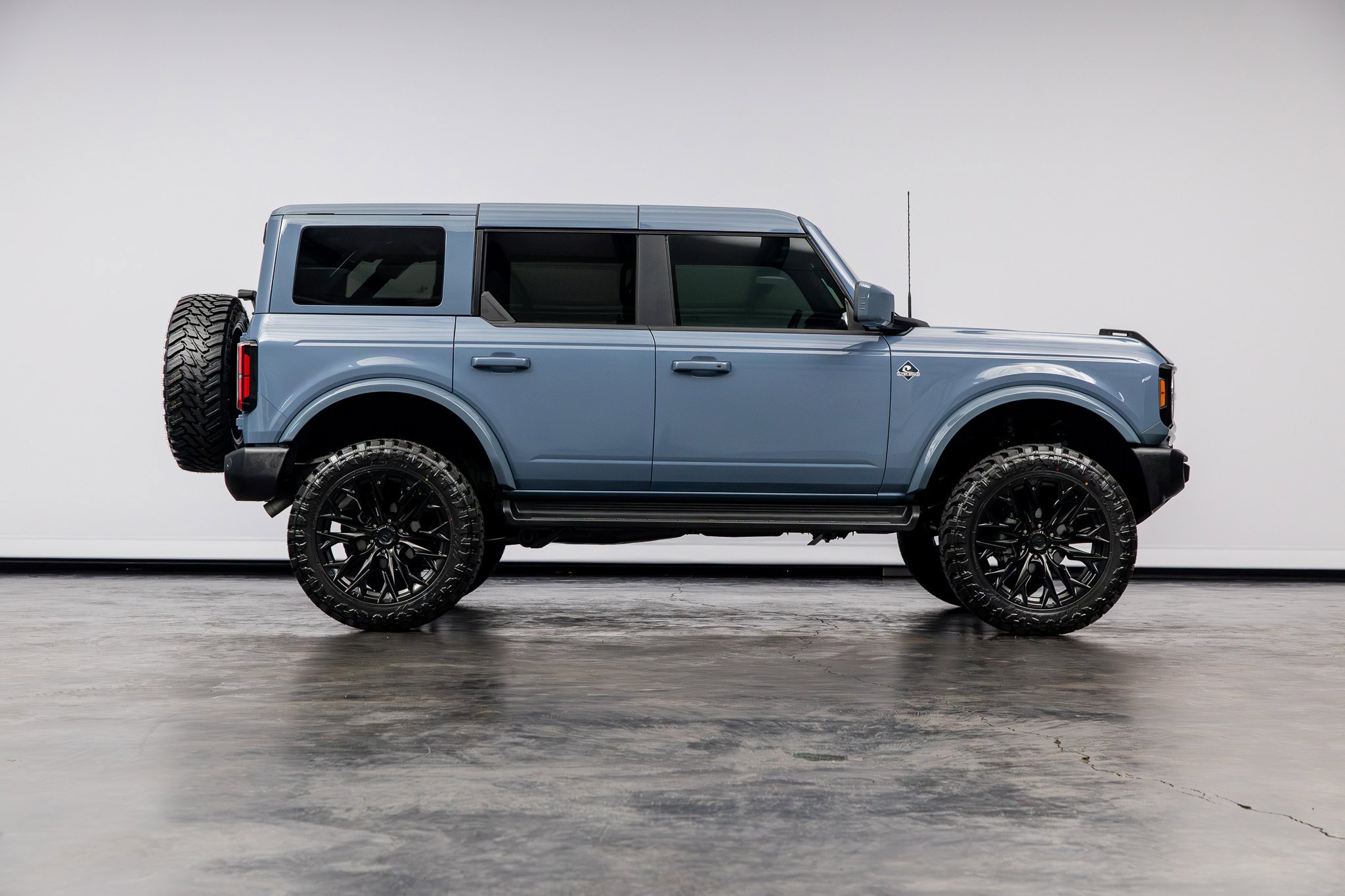 Used 2025 Ford Bronco Outer Banks AWD/4WD image 21