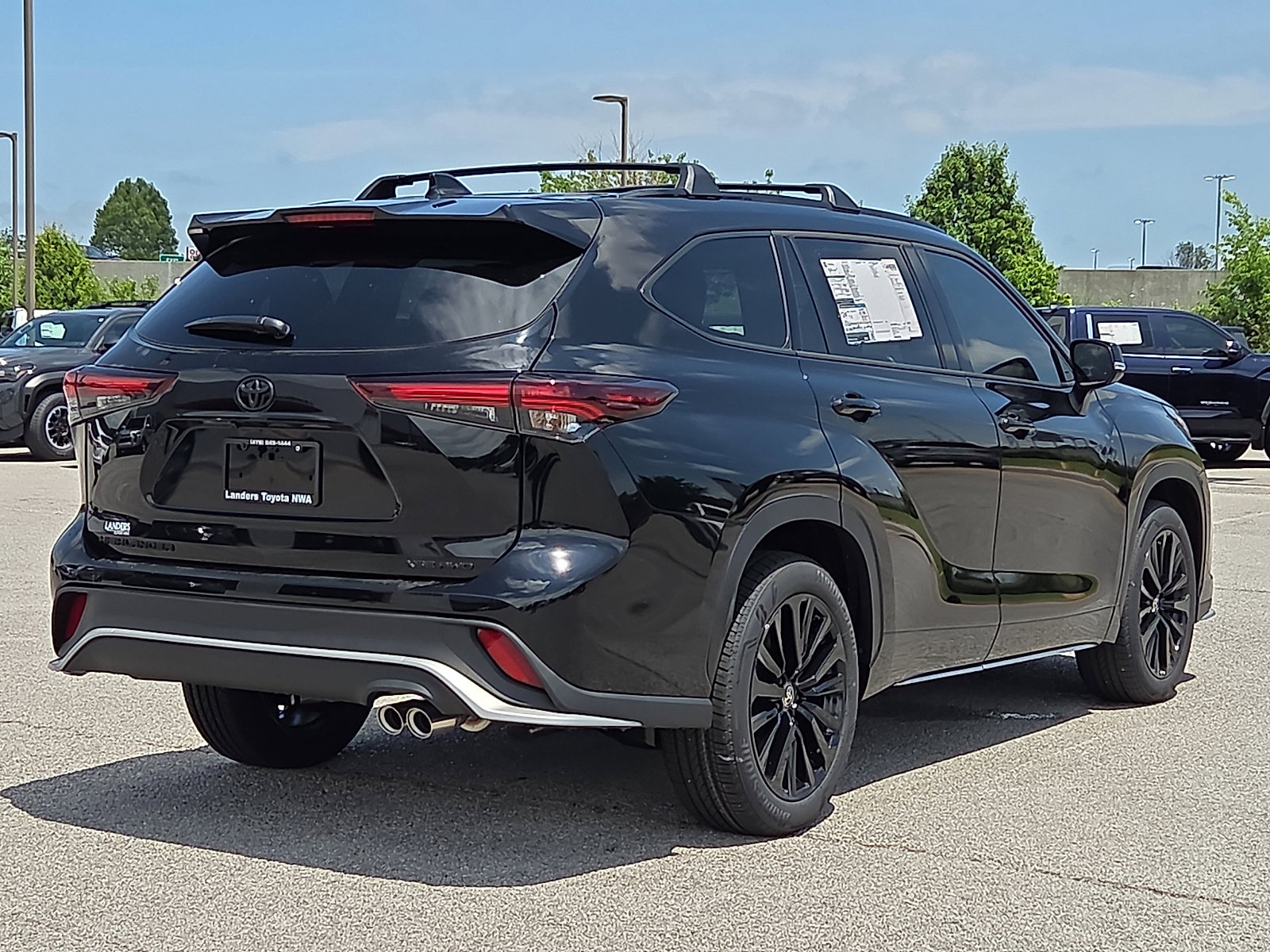New 2026 Toyota Highlander XSE AWD/4WD image 4
