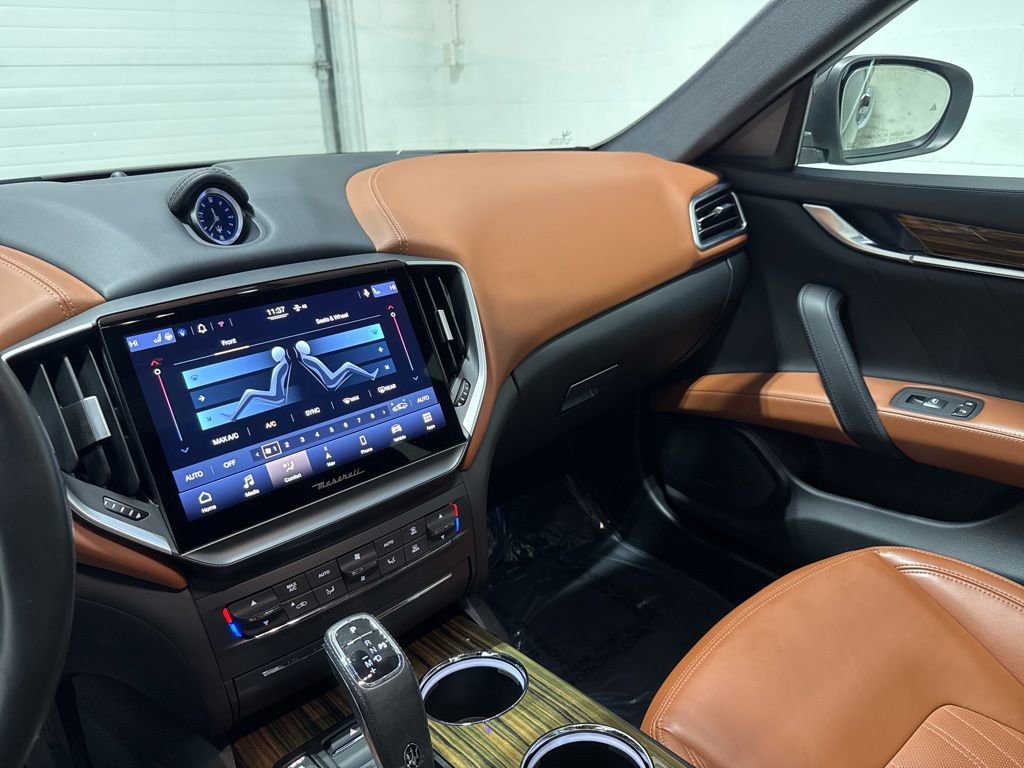Used 2021 Maserati Ghibli S GranLusso AWD/4WD image 21