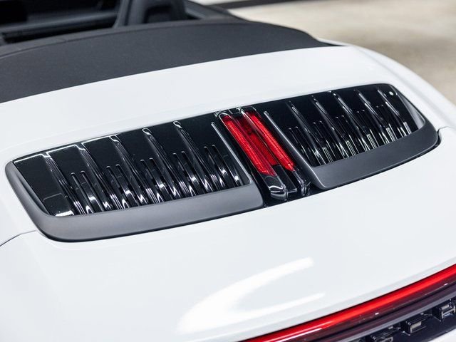 Certified 2025 Porsche 911 Carrera image 19