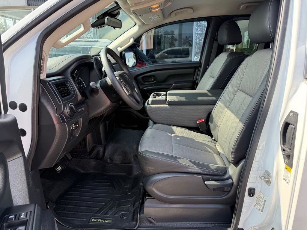 Used 2021 Nissan Titan S w/ S Utility Package image 10